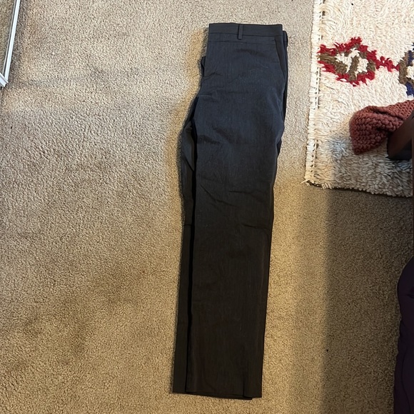 Express Men’s Photographer 33 by 32 Dress Pants - Picture 4 of 4